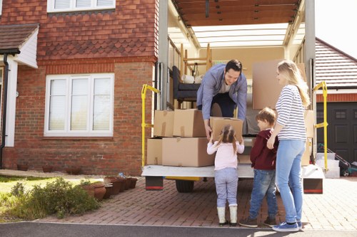 Local house removals service supporting a Brentford family move