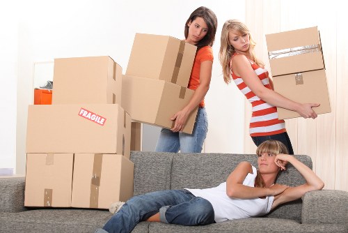 Packing and transport support for local removals